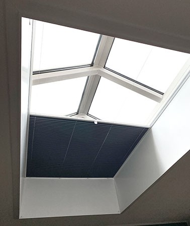 Lichtkoepel zonwering lichtstraat zonwerend maken daklicht binnenzonwering