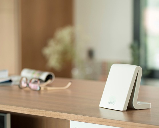 Somfy Tahoma box smartphone zonwering raamdecoratie app smart home