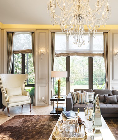 Luxe interieur klassieke vouwgordijnen klassieke overgordijnen luxe gordijnstoffen klassiek interieur