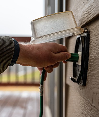 Buitenstopcontact laptop buiten werken in de tuin thuiswerkplek tips