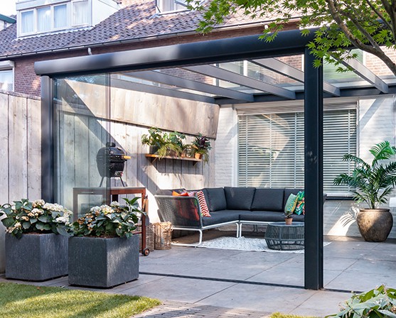 Verano Ledro glazen overkapping schuifwand veranda terrasoverkapping glas buiten zitten in de winter