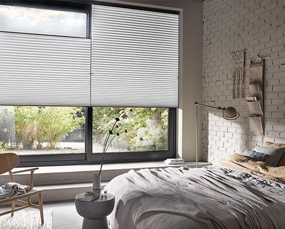 Luxaflex Duette Shades slaapkamer duo plissé gordijnen verduisterende raambekleding